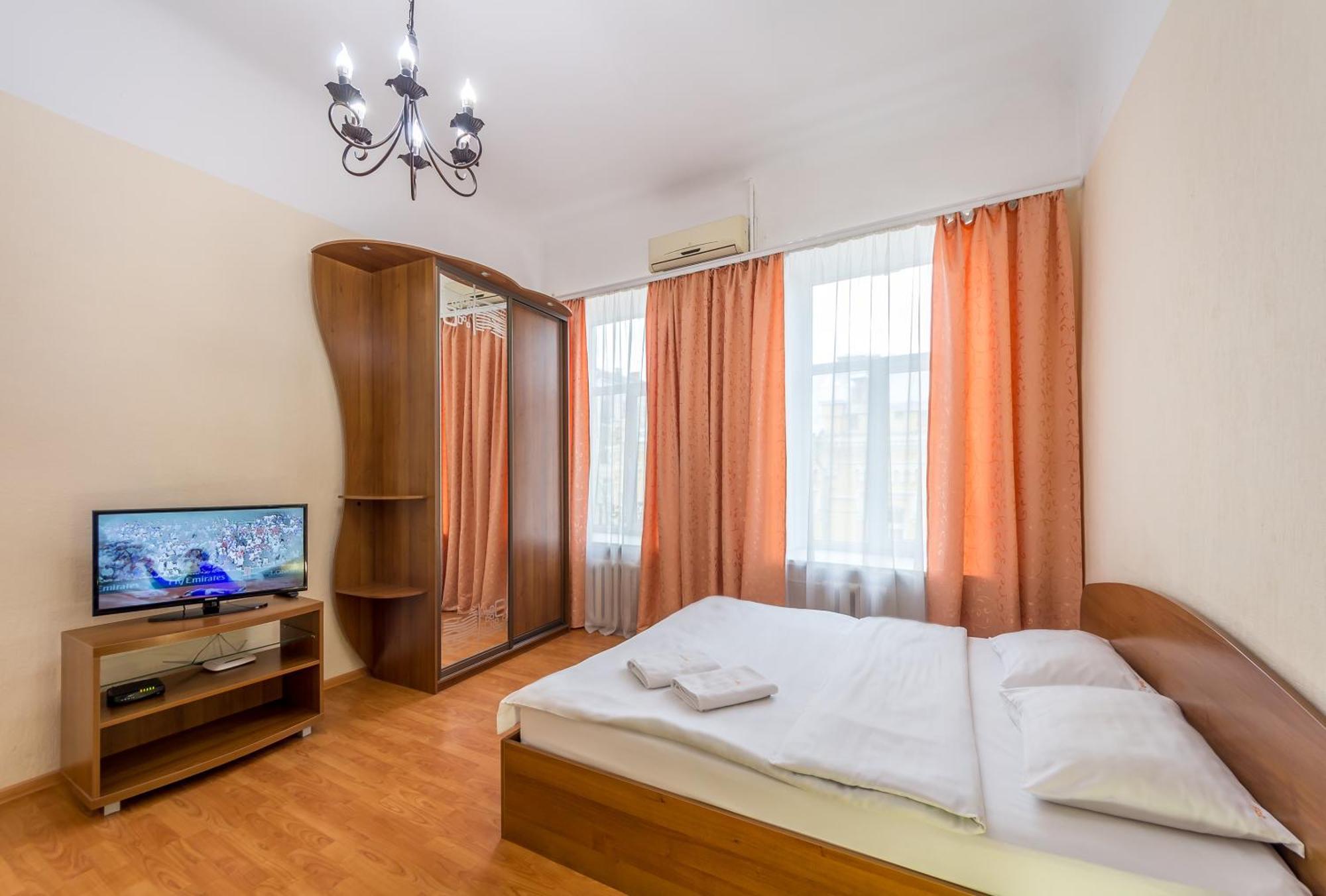Central Apartments Kyiv Exterior photo